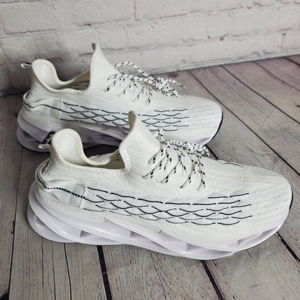 Lightweight LOVE Athletic Shoes Men's 11.5